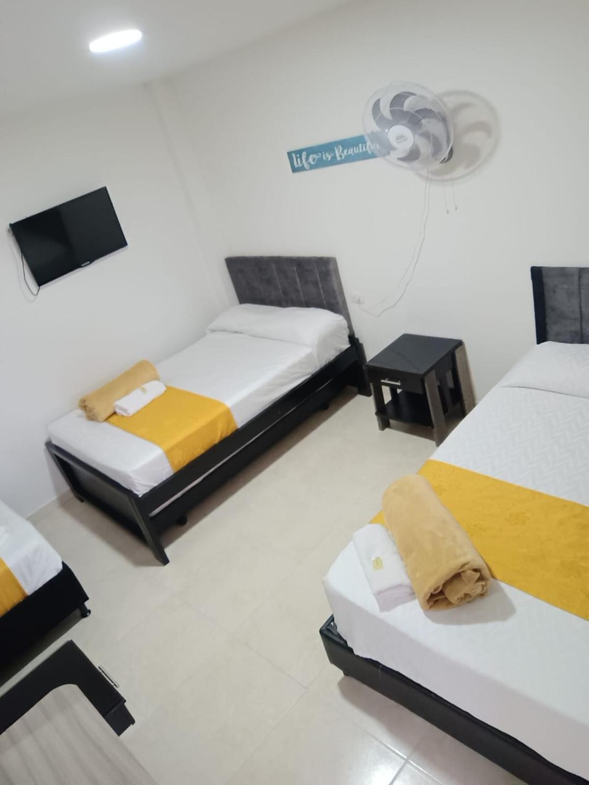 Hotel Cafe Estrella Armenia  Dış mekan fotoğraf